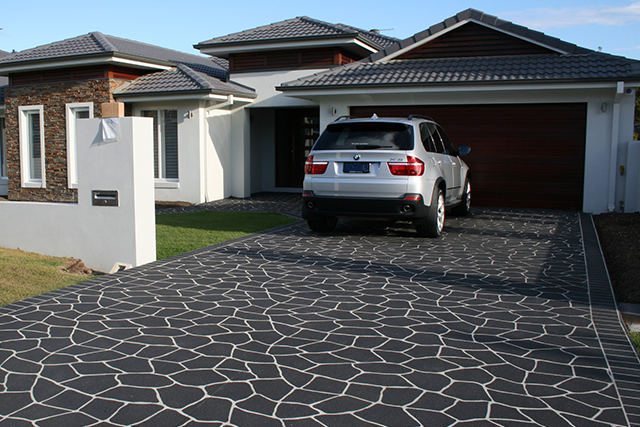 mobile repairer ideal driveway