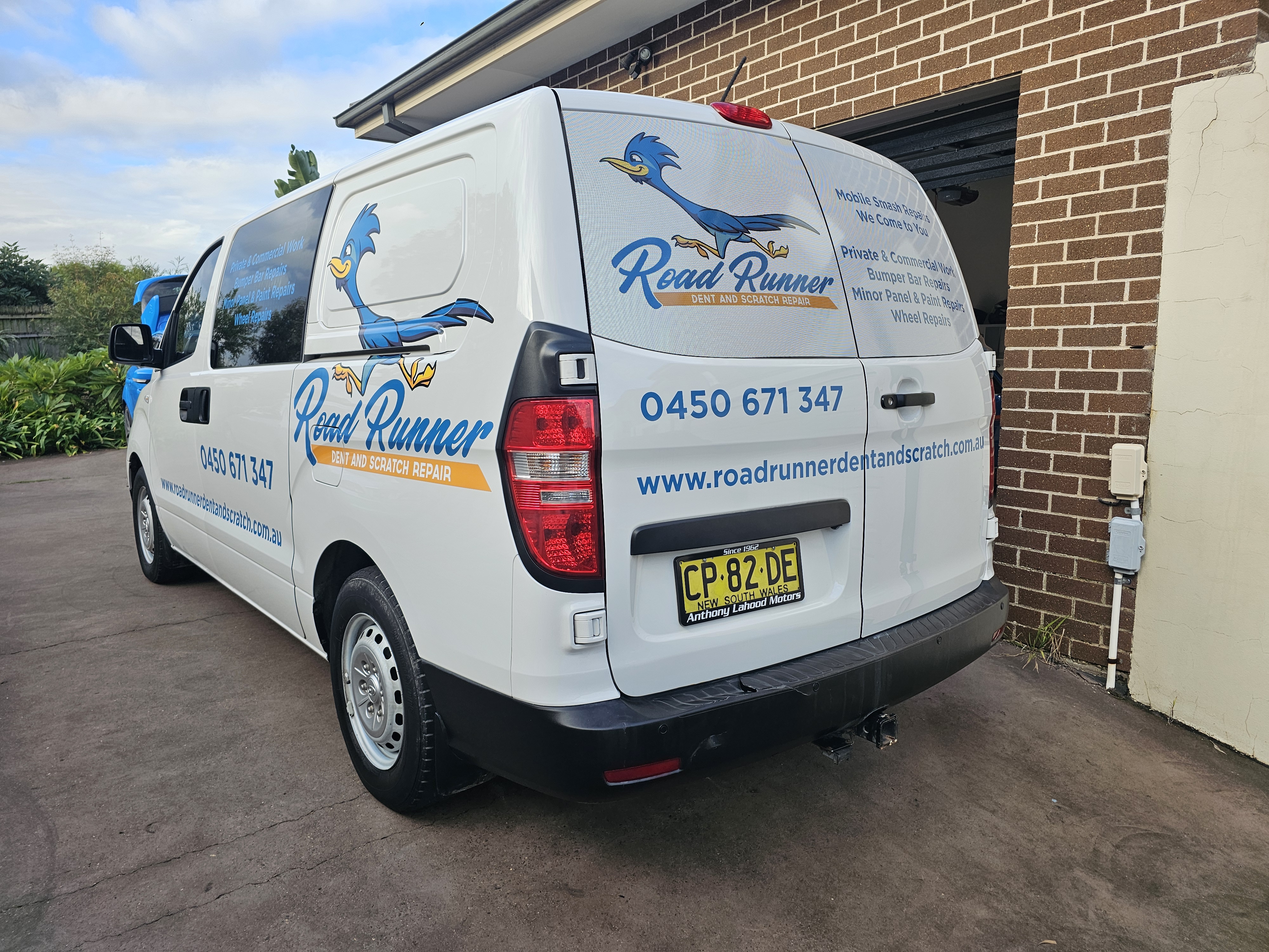 Road Runner Dent and Scratch