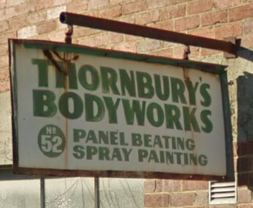 Thornbury's Motor Bodyworks Logo